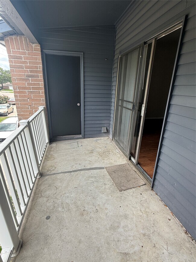 Building Photo - 923 Carrell St