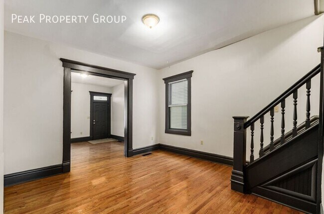 Building Photo - 180-182 W. 8th Avenue-182 W. 8th Avenue