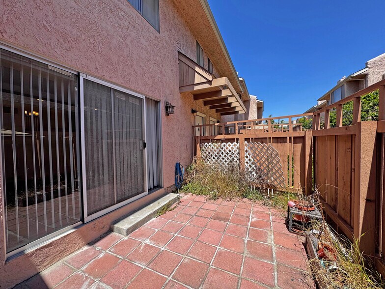 Building Photo - 1508 Dixon St