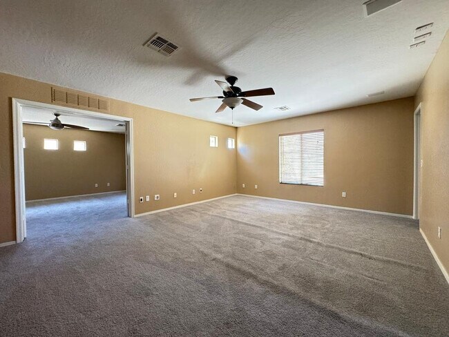 Building Photo - 7509 S 13th Pl