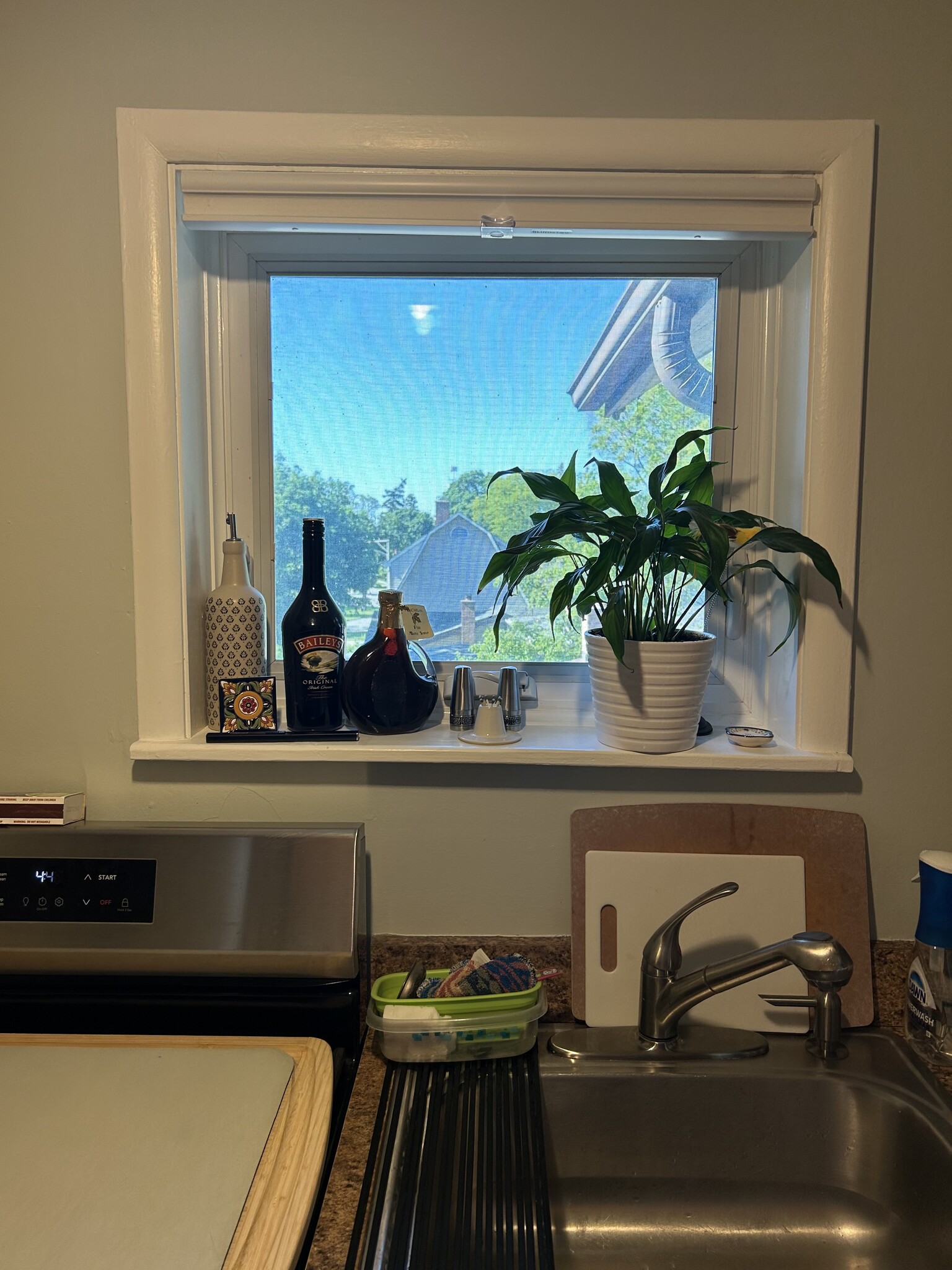 kitchen - 617 Delles Rd