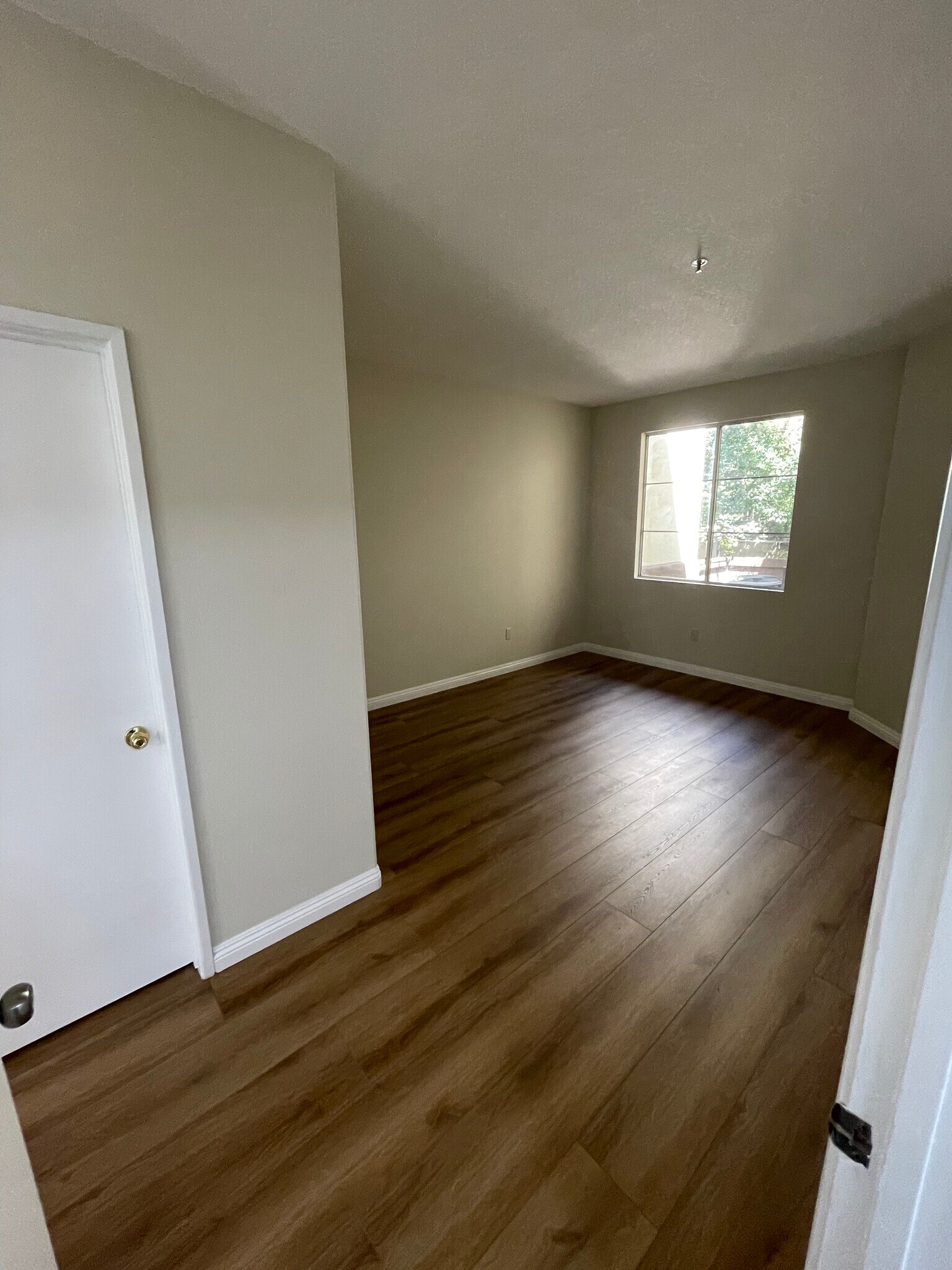 master bedroom 2 - 2960 Champion Way