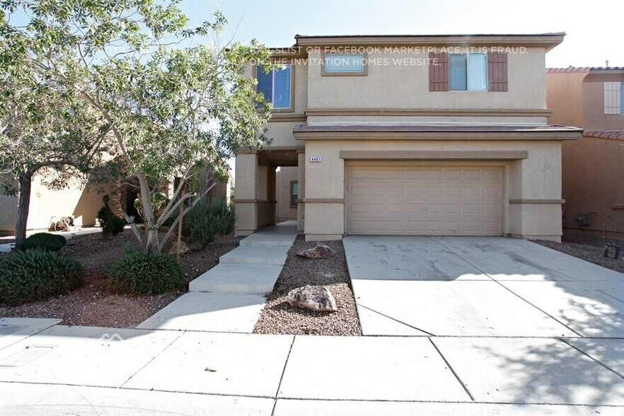 Primary Photo - 4461 W Galapagos Ave