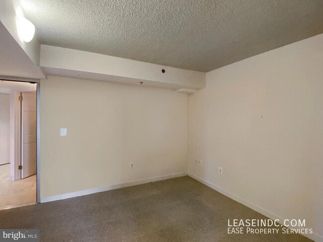 Building Photo - 1275 25th St NW