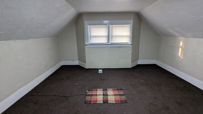 Building Photo - *793 Boulevard St - Duplex