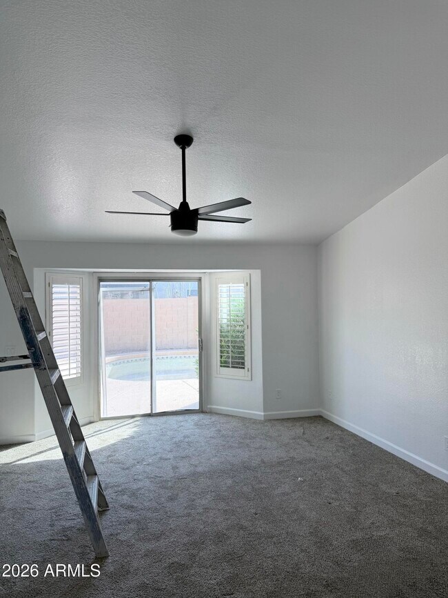 Building Photo - 3861 E Heather Ct