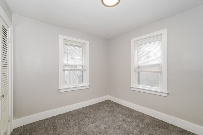 Building Photo - 504 E Forrest Hill Ave