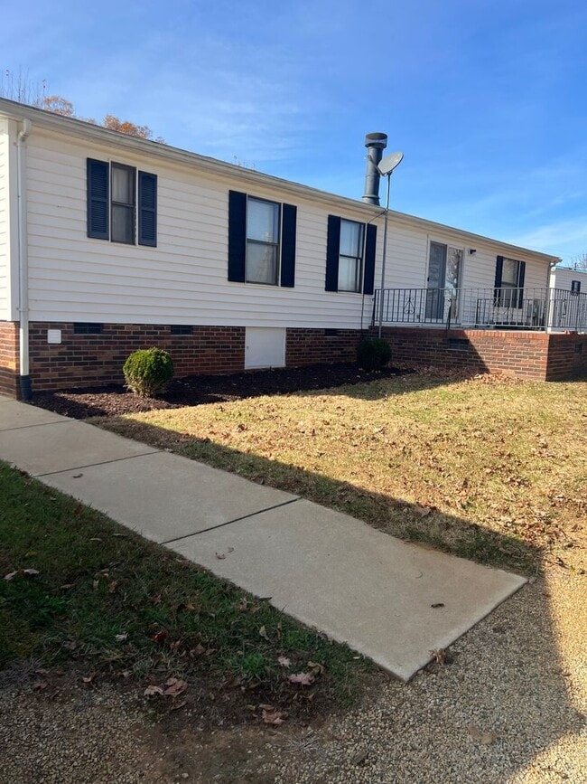 Building Photo - 511 Yost Rd