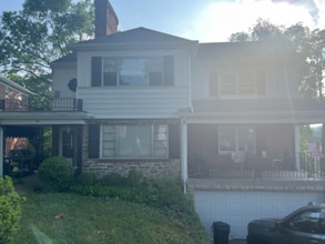 Building Photo - 3325 Mowbray Ln