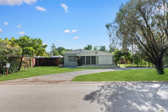 Building Photo - 1300 NE 183rd St