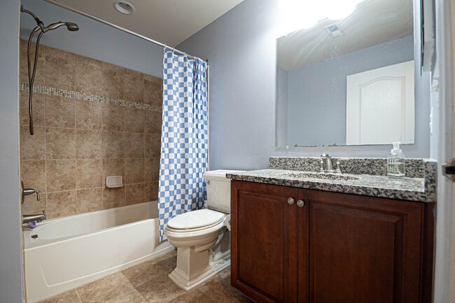 Building Photo - 15446 Painters Cove Way