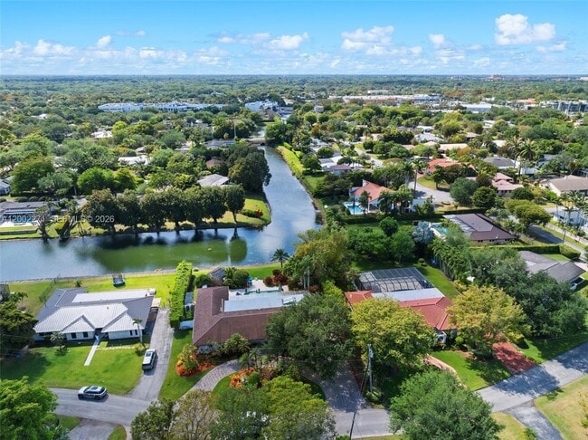 Building Photo - 10740 SW 74th Ct