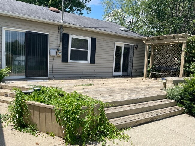 Building Photo - House for rent in Kettering City School Di...