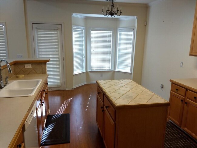 Building Photo - 2905 Brookwater Dr