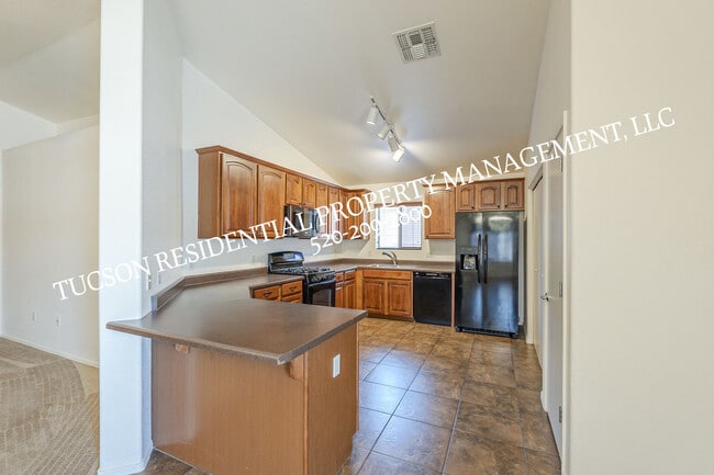 Building Photo - 6313 E Garden Stone Dr