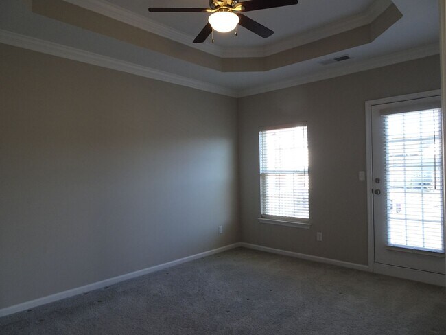 Building Photo - 108 Promenade Ln