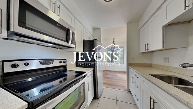 Primary Photo - 2-bedroom home with water, sewer, and garb...