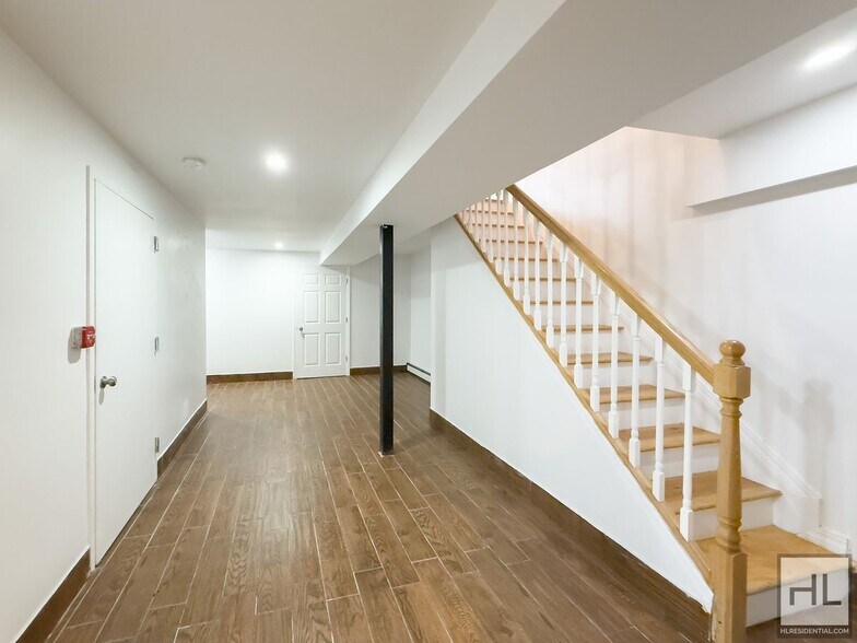 Building Photo - GREENE AVENUE / Spacious Bed-Stuy 2-Bed 1....