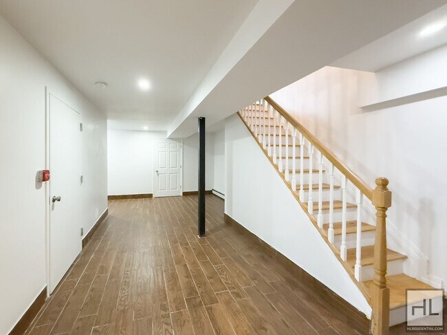 Building Photo - GREENE AVENUE / Spacious Bed-Stuy 2-Bed 1....