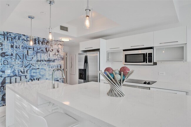 Building Photo - 888 Biscayne Blvd