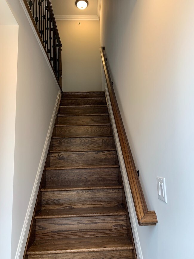 Building Photo - 18 Clinton St