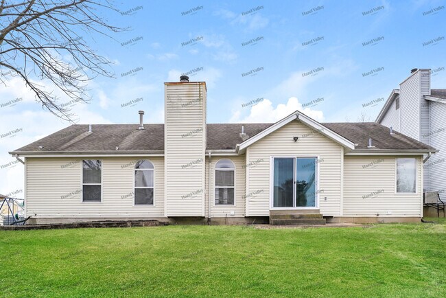 Building Photo - 2435 Bluejay Way Ct