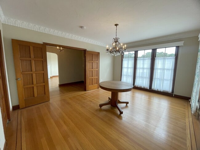 Building Photo - 2717 34th Ave