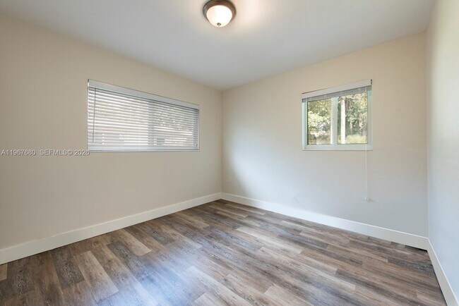 Building Photo - 11745 SW 81st Rd