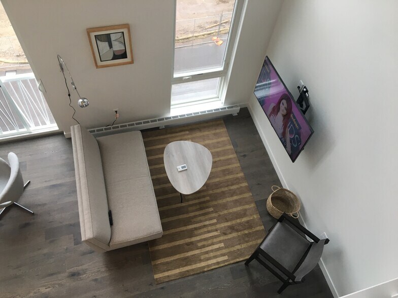 Building Photo - 1898 S Bannock St