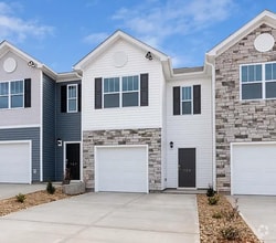 Building Photo - 759 Embark Cir