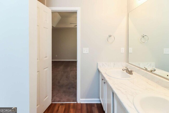 Building Photo - 10944 Big Sky Dr