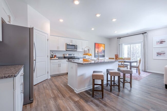 Building Photo - 1217 Montif Dr