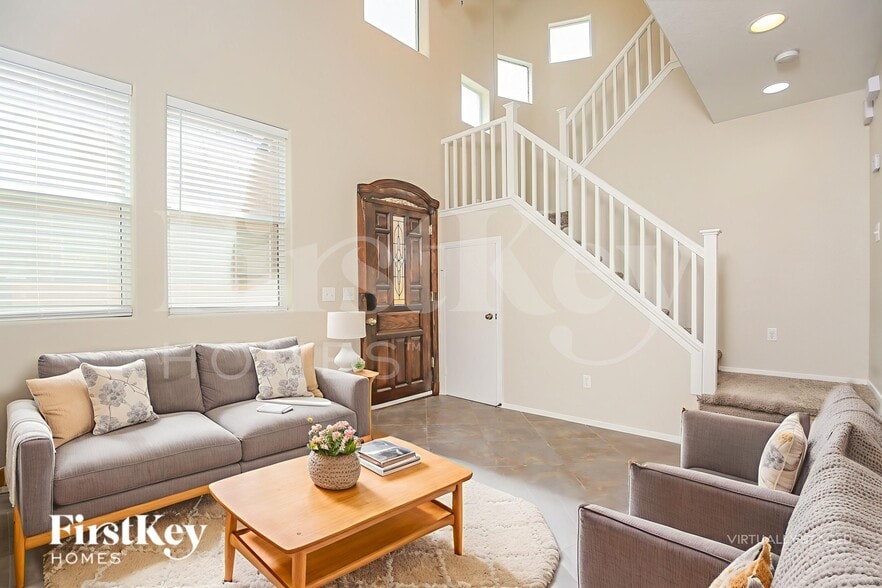 Building Photo - 9274 William Hill Ave