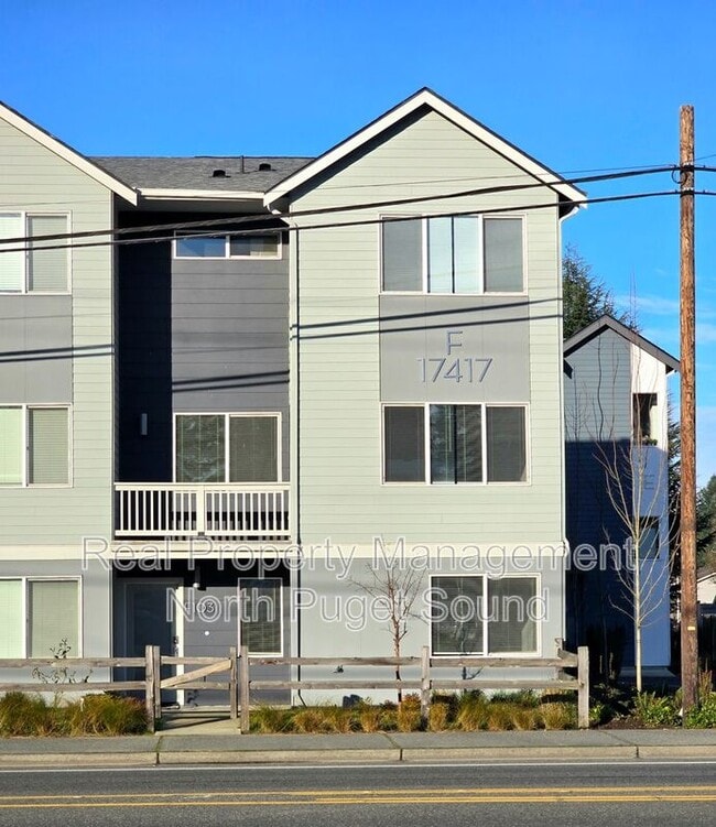 Building Photo - 17417 W Main St