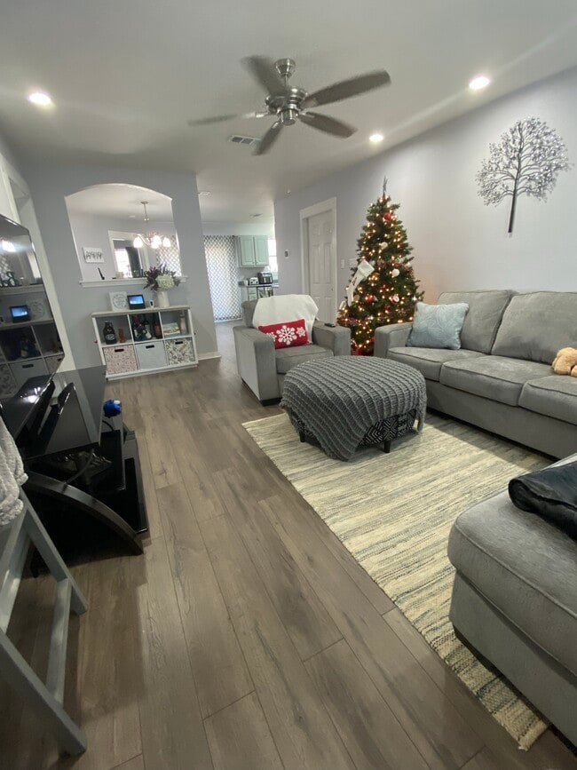 walkthrough living room to dining - 36 Stowe Rd