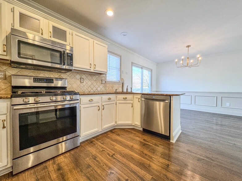 Building Photo - 19 Pohatcong Ave