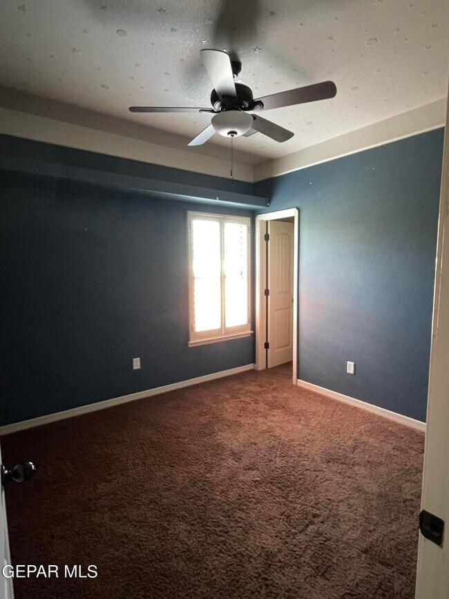 Building Photo - 3132 Tunnel Point Way