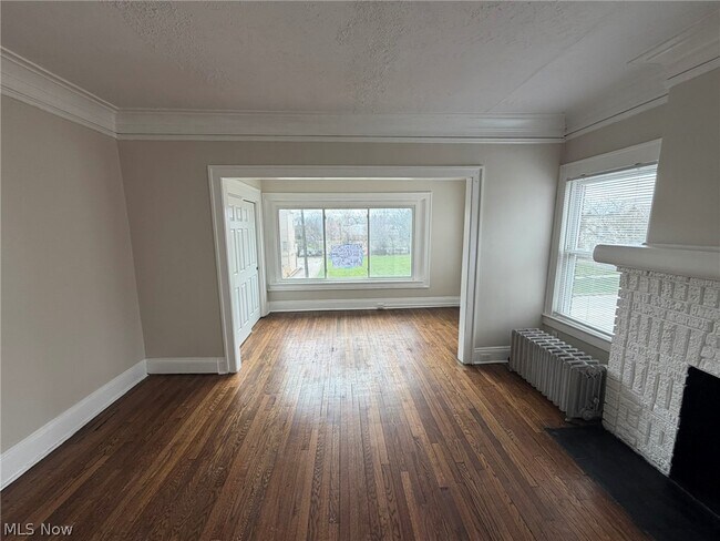 Building Photo - 3186 Euclid Heights Blvd