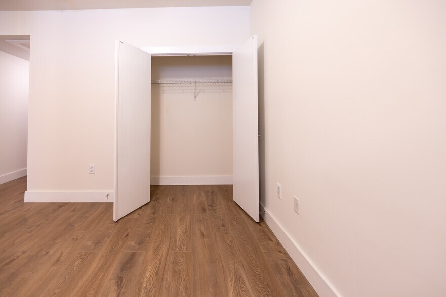 Building Photo - 308 Columbus Ave