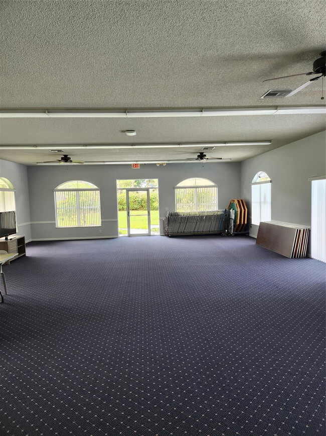 Building Photo - 13770 Oneida Dr