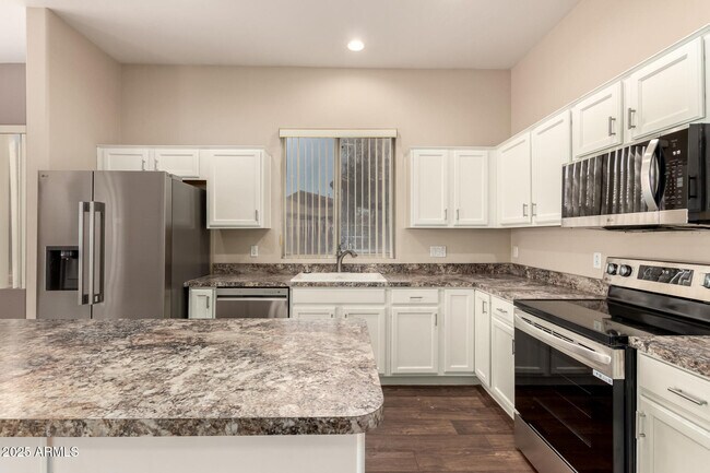 Building Photo - 6970 W Paso Trail