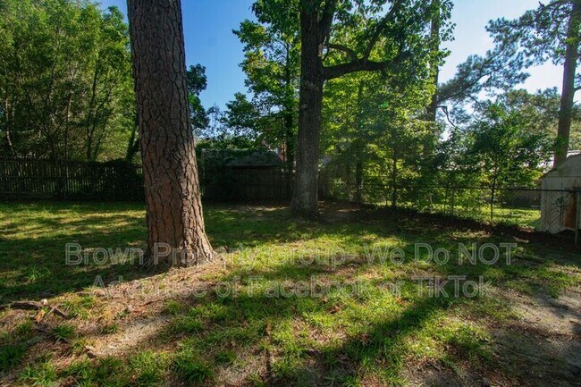 Building Photo - 808 McKimmon Rd