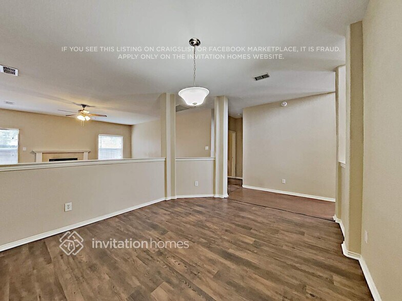 Building Photo - 4000 Iris Ct