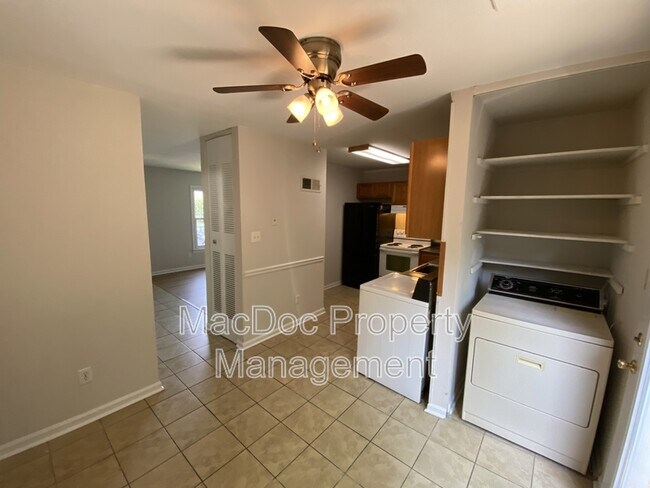 Building Photo - 128 Hickok Cir