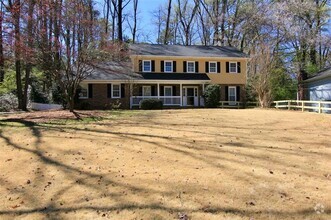 Building Photo - 4050 Candler Lake W NE