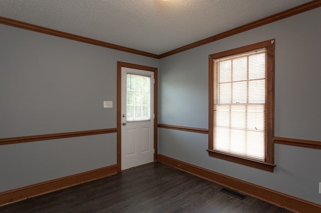 Building Photo - 1205 Opossum Trot Ln