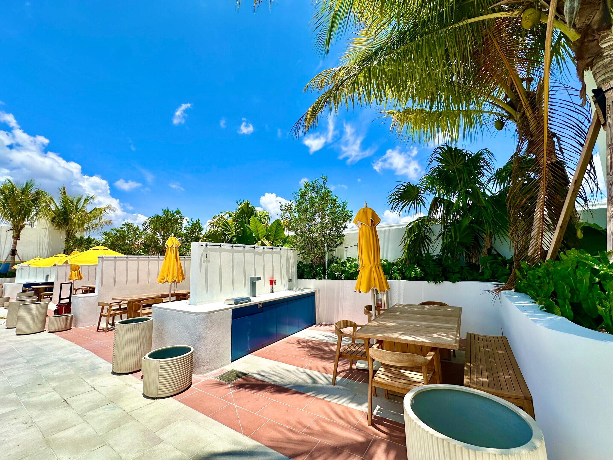 Building Photo - 52 NW 32nd St