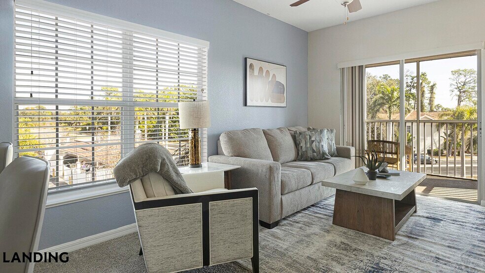 Building Photo - 3695 Island Club Dr