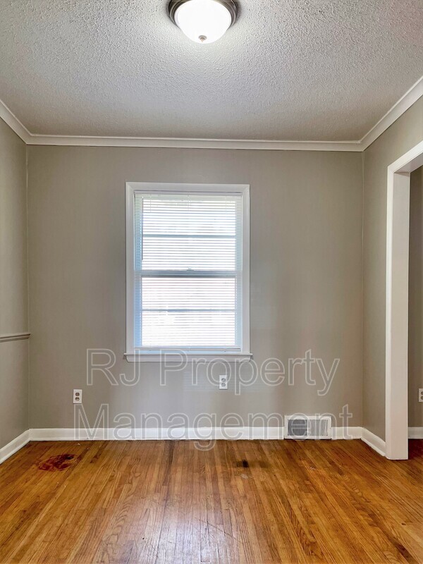 Building Photo - 1711 Goodhaven Dr