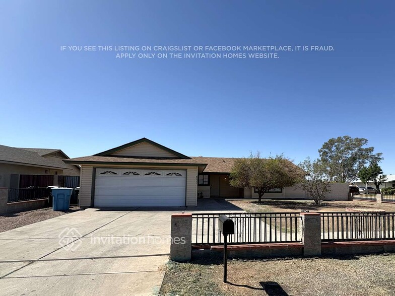 Primary Photo - 8027 W Glenrosa Ave
